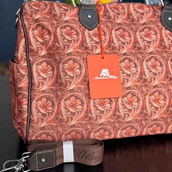American Bling by Montana West Weekender Bag NWT - Picture 2 of 6